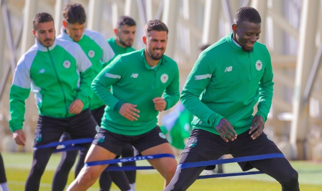 Konyaspor Göztepe maçına hazırlanıyor