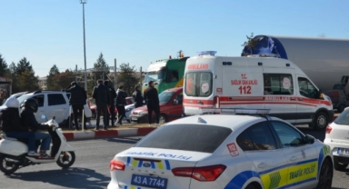 Kütahya'da iki otomobil çarpıştı!