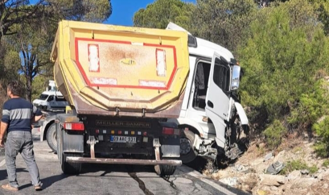 Labranda yolunda tır kazası