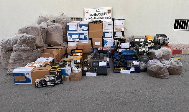 Manisa'da jandarmadan beş milyon liralık kaçakçılık operasyonu   