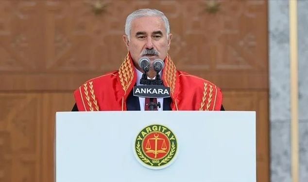 Mehmet Akarca kimdir?