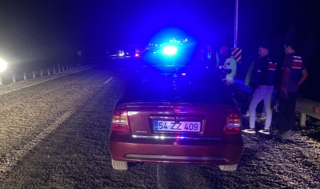 Mersin'de lastiği patlayan araca yardım için duranlara otomobil çarptı: 3 ölü, 3 yaralı