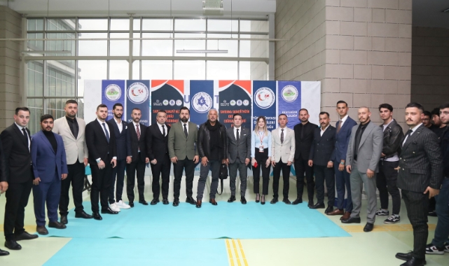 Mete Yarar: "Dünyadaki tüm güvenlik politikalarının ana unsurunun enerji" 
