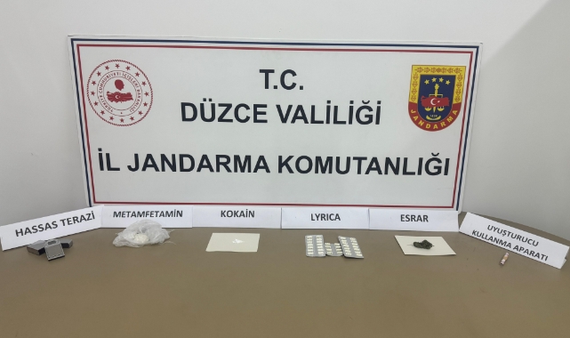 Narkotik köpeği ile evde yapılan aramada uyuşturucu ele geçirildi