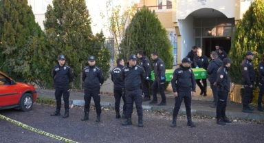 Niğde'de bir evde 2 kişinin cesedi bulundu