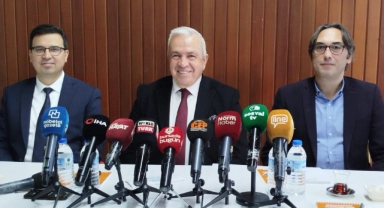Nilüfer'in Mahalle Komiteleri'ndeki seçim süreci ile ilgili bilgilendirme toplantısı gerçekleştirildi
