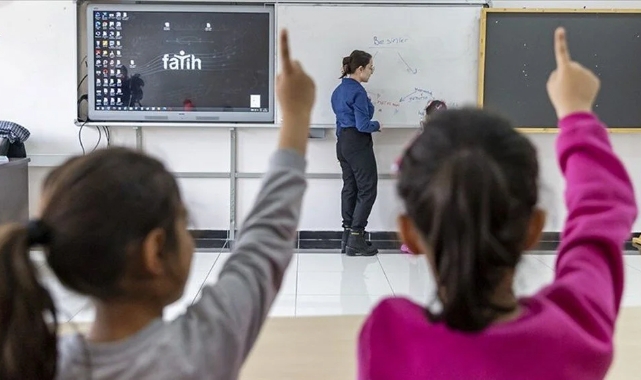 Öğretmenler Günü ne zaman kutlanacak?
