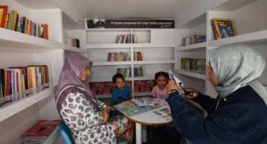 Osmangazi'nin 'Gezici Kütüphane'si kasım ayında da yollarda!