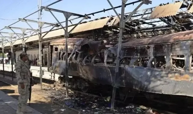 Pakistan'da bombalı saldırı: Çok sayıda ölü ve yaralı var!