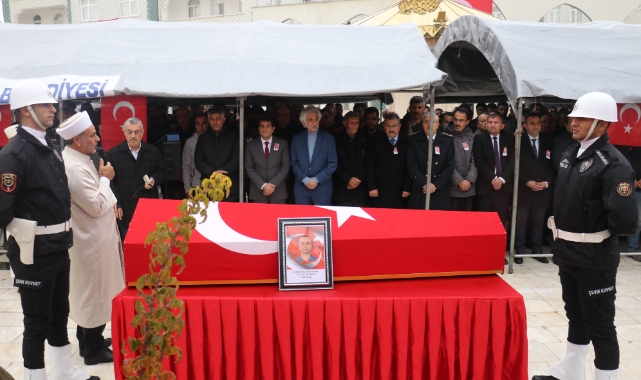 Şehit olan polis memuru son yolculuğuna uğurlandı
