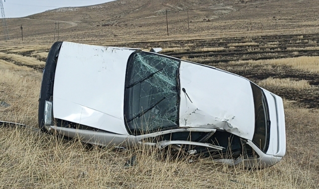Sivas'ta feci kaza! 2'si çocuk 4 yaralı