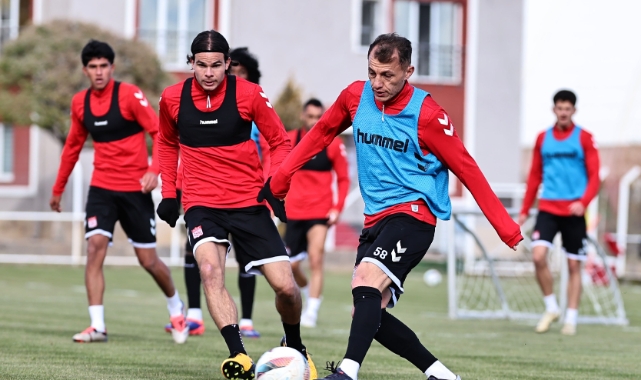 Sivasspor, Fenerbahçe maçının hazırlıklarını sürdürdü 