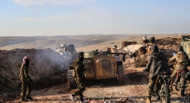 Suriye rejimi, Halep'ten çekildiklerini duyurdu