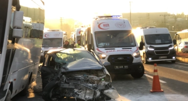 Tekirdağ’da otomobil servisle çarpıştı: 1 ölü, 10 yaralı