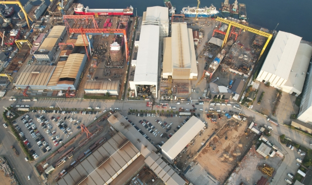 Tersanede yangın çıktı
