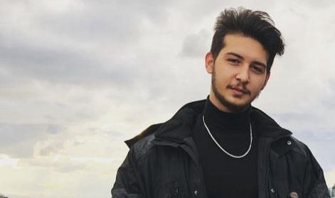 Tırın altında kalan sürücü hayatını kaybetti 