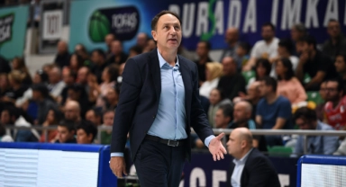 TOFAŞ Basketbol Takımı Başantrenörü Orhun Ene: "Kazanma arzumuz hiç bitmiyor"