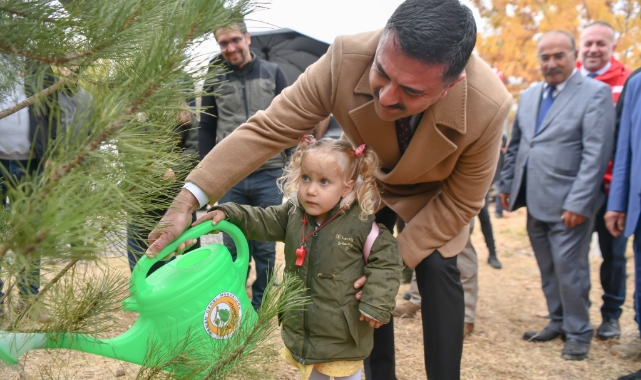 Tunceli’de 35 bin fidan toprakla buluşturuldu