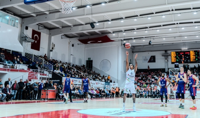 Türkiye Sigorta Basketbol Süper Ligi: Aliağa Petkimspor: 88 - Bahçeşehir Koleji: 92