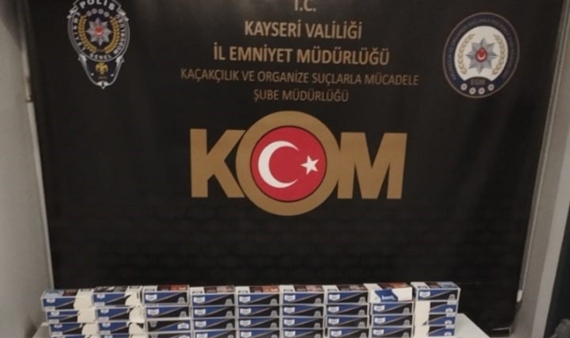 Tütün kaçakçıları polisten kaçamadı