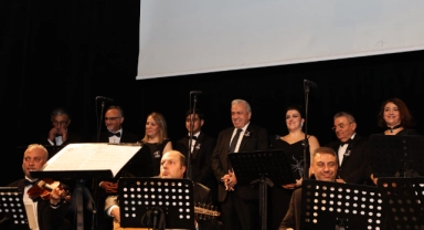 Ulu Önder Atatürk Nilüfer’de sevdiği şarkılarla anıldı