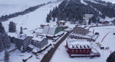 Uludağ'ın karlı görüntüsü eşsiz manzaralara ev sahipliği yaptı   