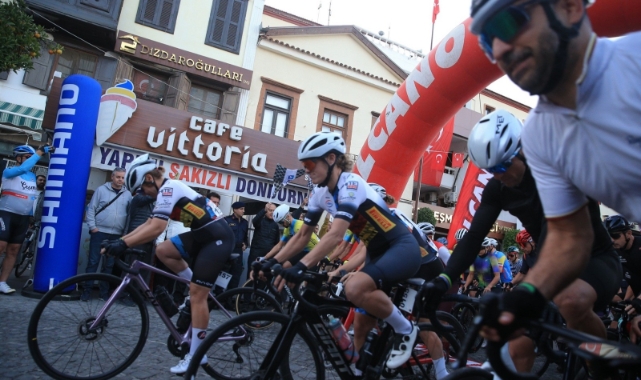 Veloturk Gran Fondo by Salcano, Çeşme'de koşuldu