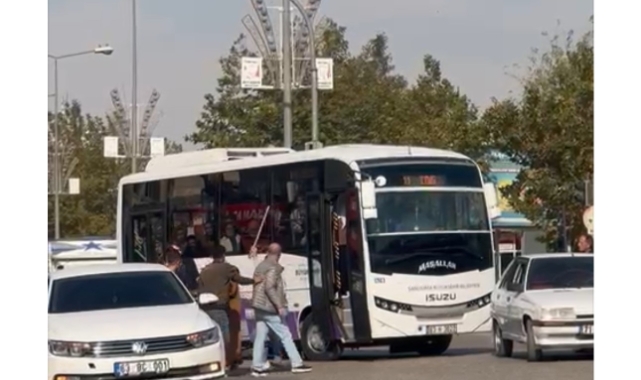 Yolcu minibüsünün şoförüne saldırı 