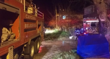 Zonguldak’ta samanlıkta başlayan yangın eve sıçradı! 5 kişi dumandan etkilendi