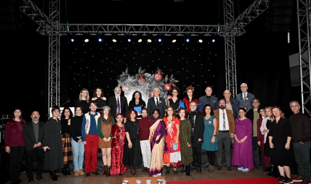 '1001 Masal Bursa Şenliği'nde renkli yolculuk