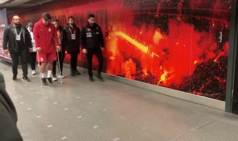 Abdülkerim Bardakcı stattan koltuk değnekleriyle ayrıldı