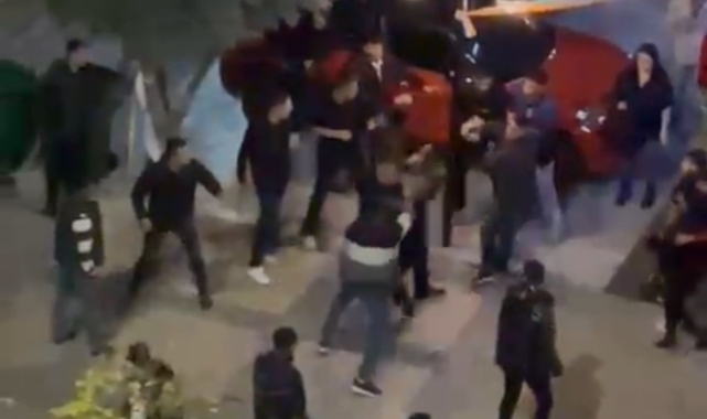 Adana’da iki grup arasında tekmeli tokatlı kavga!