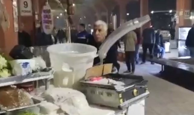 Adana'da tezgahına el konulan "Yılancı Osman" ortalığı birbirine kattı