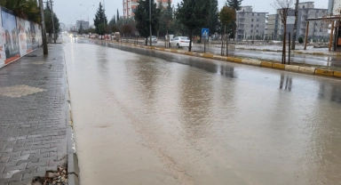 Adıyaman'ı sağanak yağış etkisi altına aldı