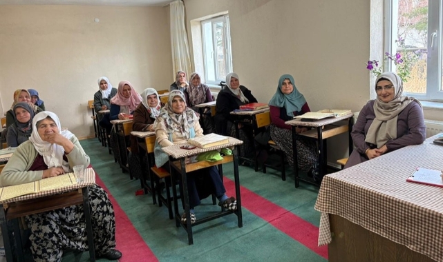 Afyonkarahisar’da kadın çiftçilere yönelik toplantı düzenlendi