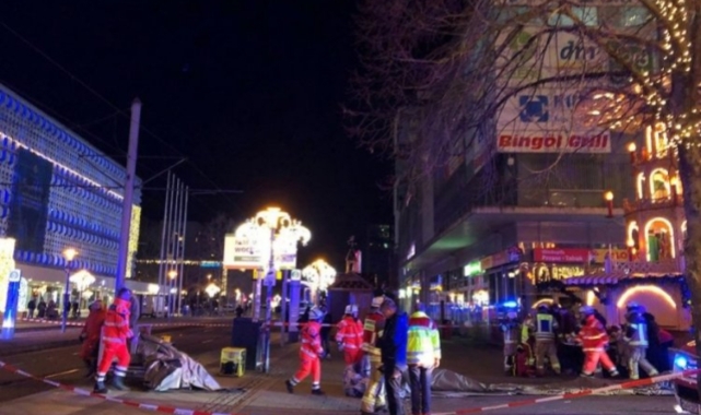Almanya'da Noel pazarına saldırı: Çok sayıda ölü var!