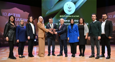 Altın Karınca'dan Yıldırım'a 2 ödül birden