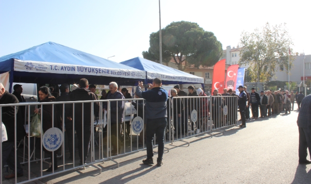 Aydın Büyükşehir’in fidelerine Sultanhisar’da yoğun ilgi