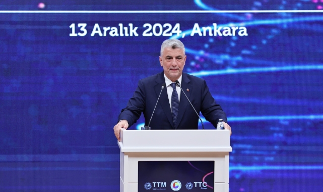 Bakan Bolat: "Bütün dünya bizim için hedef pazarlar konumunda"