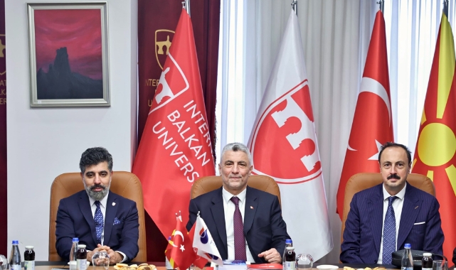 Bakan Bolat Uluslararası Balkan Üniversitesi'ni ziyaret etti
