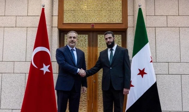 Bakan Fidan Şam'da Ahmed Şara ile görüştü!
