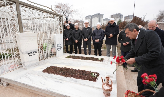 Bakan Tekin’den Tevfik İleri’yi Anma Ziyareti