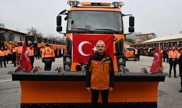 Bakan Uraloğlu: 628 makine ve ekipmanı Karayollarımıza kazandırdık