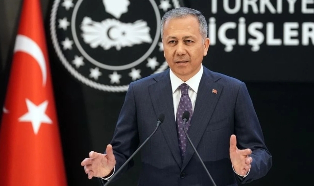 Bakan Yerlikaya:"'Kalkan-34' operasyonlarında 904 kaçak göçmen yakalandı"