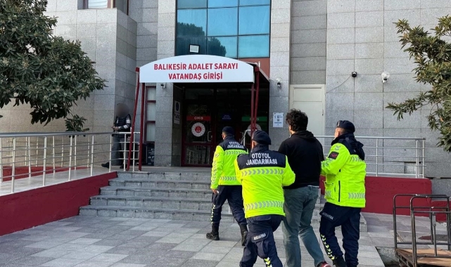 Balıkesir'de FETÖ/PDY üyesi olmak suçundan aranan şahıs yakalandı