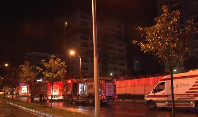 Başakşehir’de elektrikli araç yangını!
