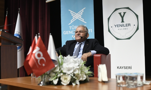 Başkan Büyükkılıç; gençlerle tecrübelerini paylaştı