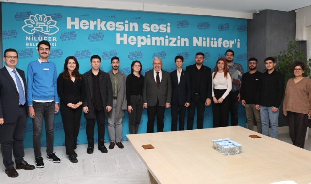 Başkan Şadi Özdemir gençleri ağırladı