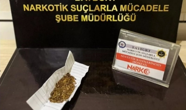 Bayburt’ta bir miktar bonzai ele geçirildi
