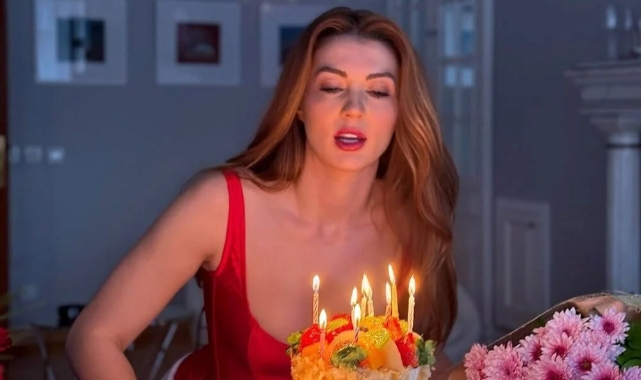 Burcu Özberk'ten doğum günü paylaşımları 
